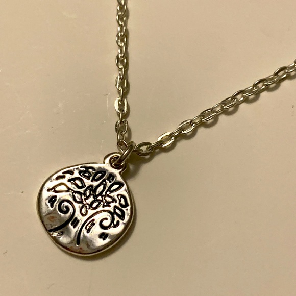 Tree of Life Silver Chain Necklace - Picture 1 of 4